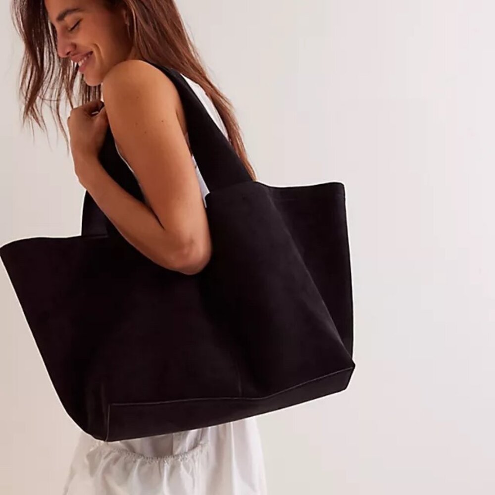New Free People Blair Reversible Vegan Suede Tote Bag in Black
